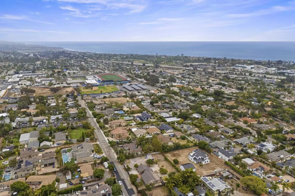 752 Bracero Road Encinitas, CA 92024
