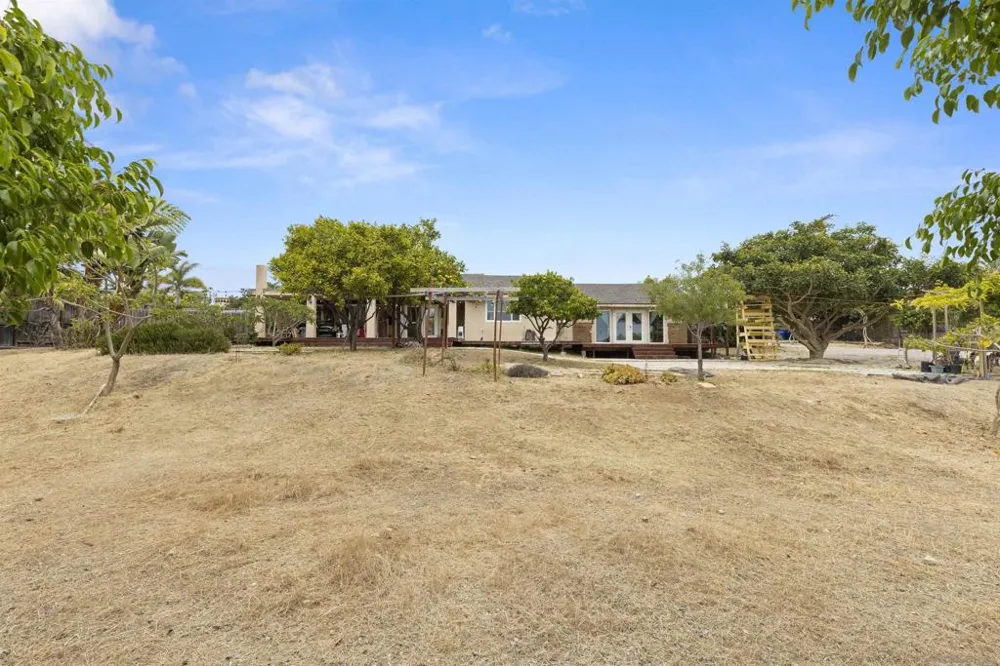 752 Bracero Road Encinitas, CA 92024