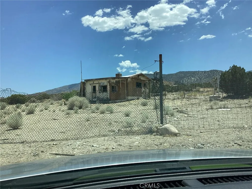 VIC AVE Z4 234 STE Llano, CA 93544