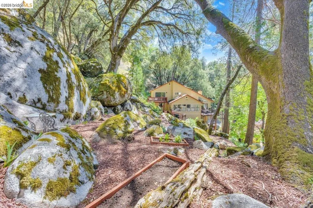 22244 Crystal Falls Dr W Sonora, CA 95370