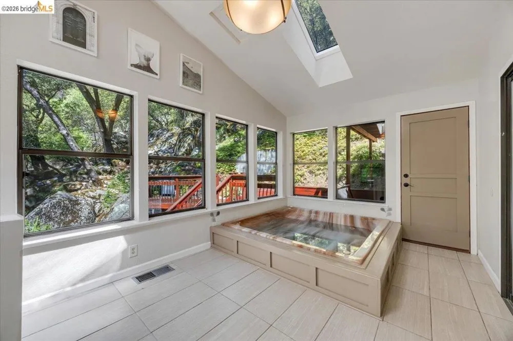 22244 Crystal Falls Dr W Sonora, CA 95370