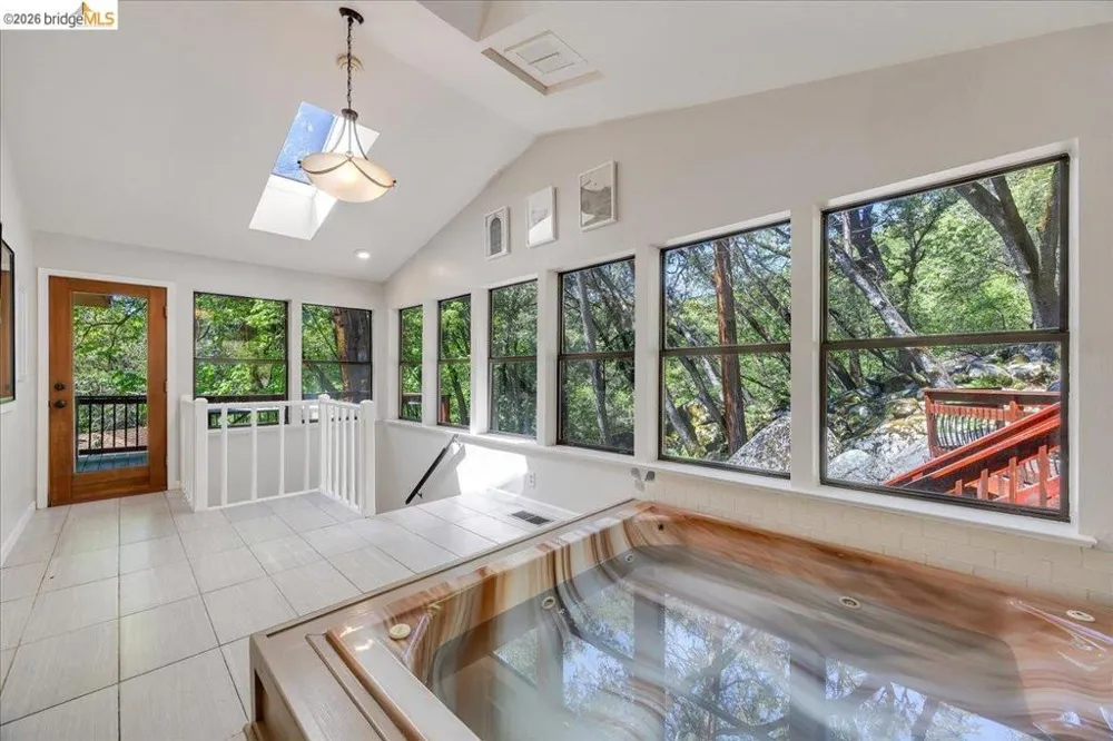 22244 Crystal Falls Dr W Sonora, CA 95370