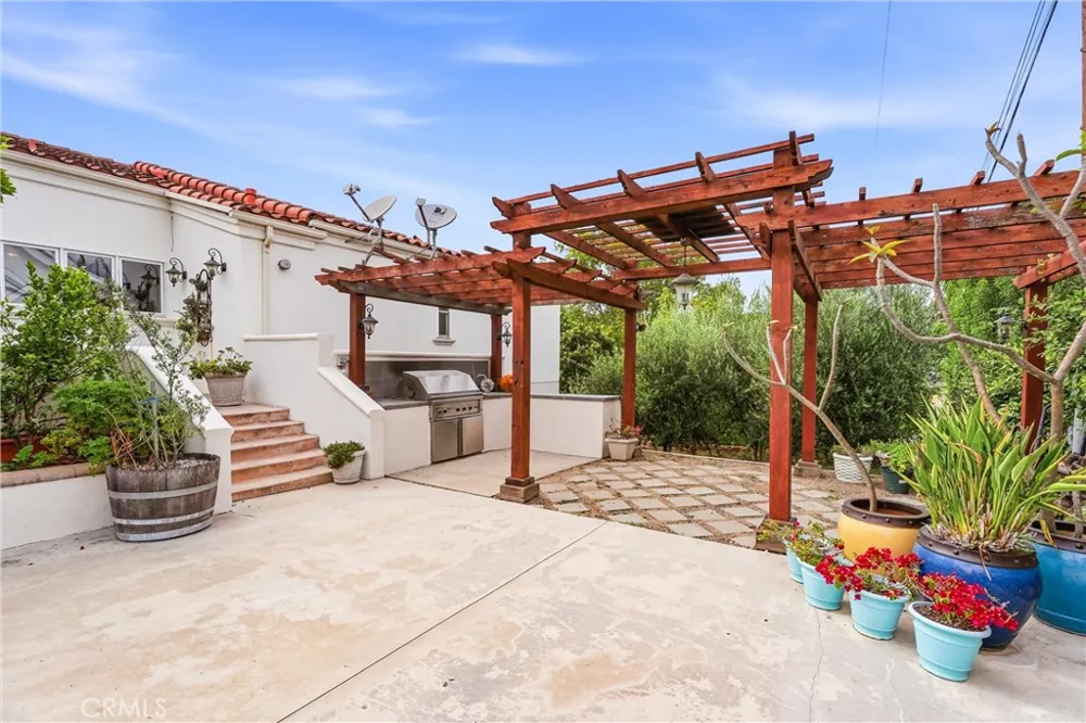 270 Flowerfield La Habra Heights, CA 90631
