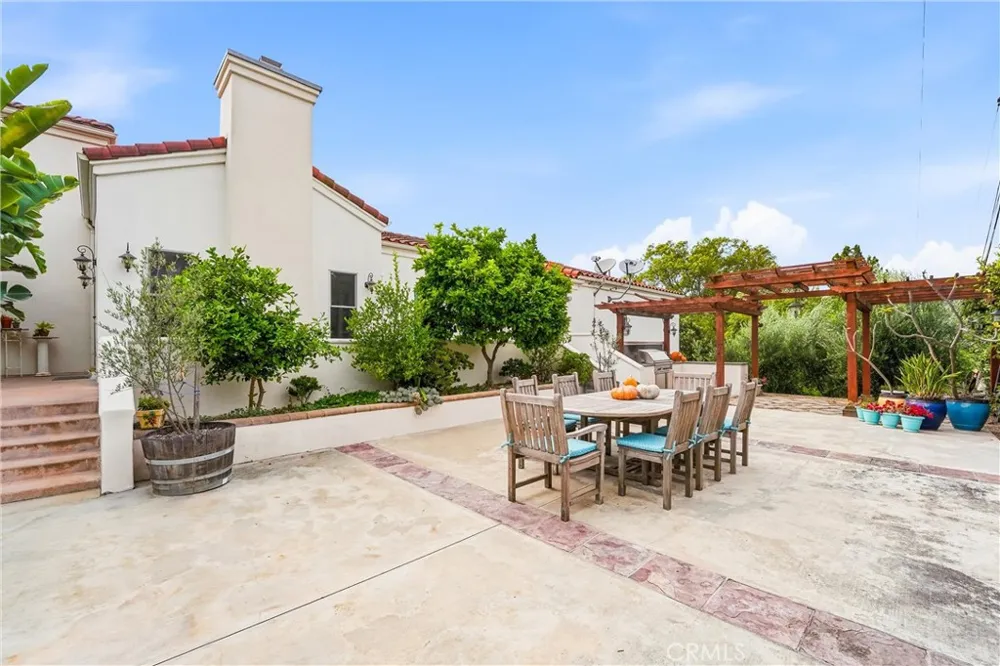 270 Flowerfield La Habra Heights, CA 90631