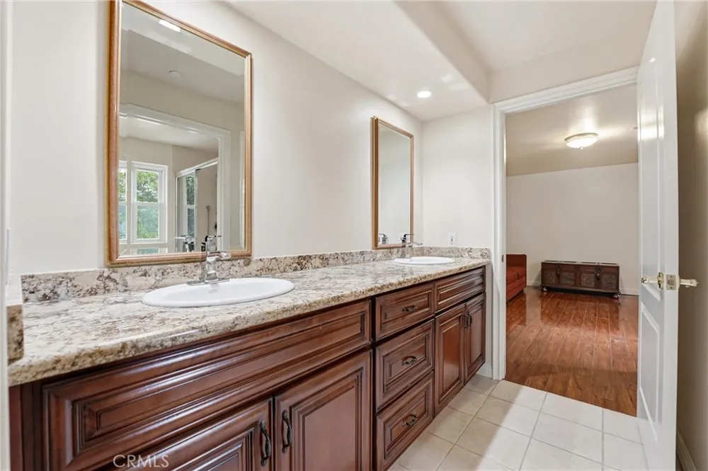 270 Flowerfield La Habra Heights, CA 90631