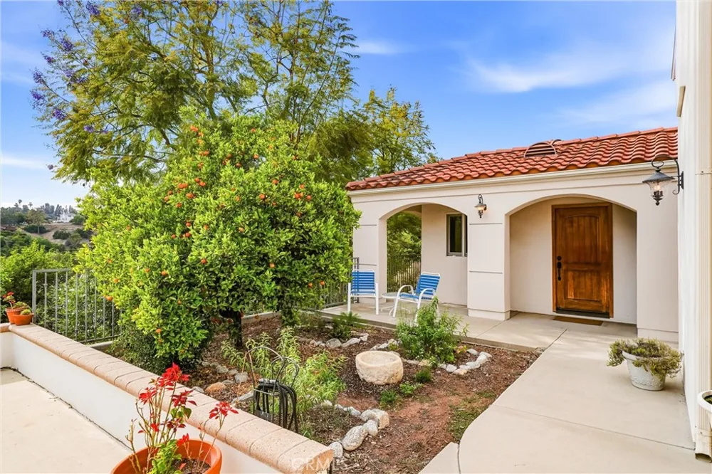 270 Flowerfield La Habra Heights, CA 90631