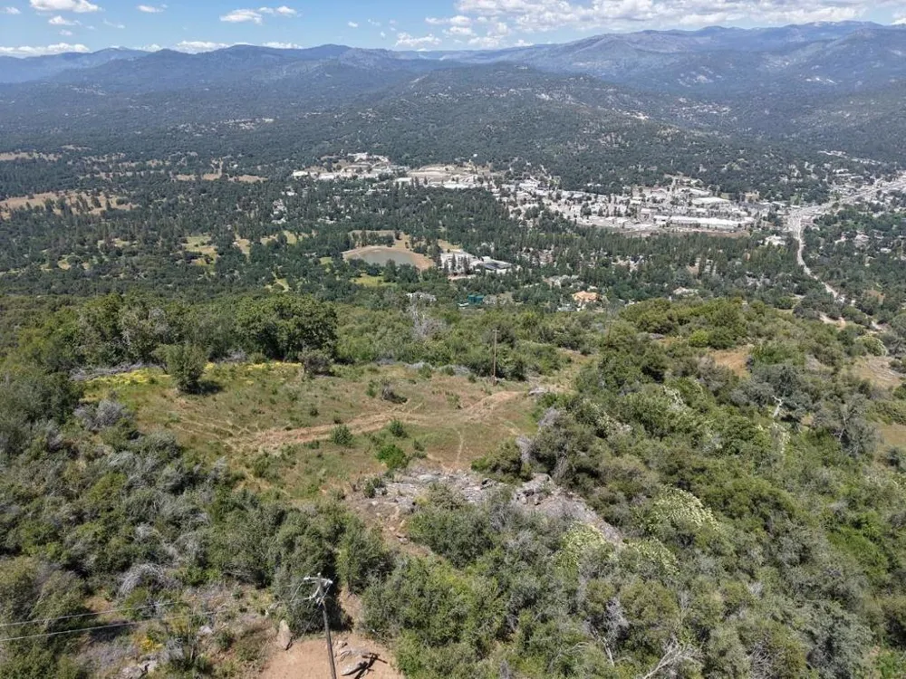 Highway 41 Oakhurst, CA 93644