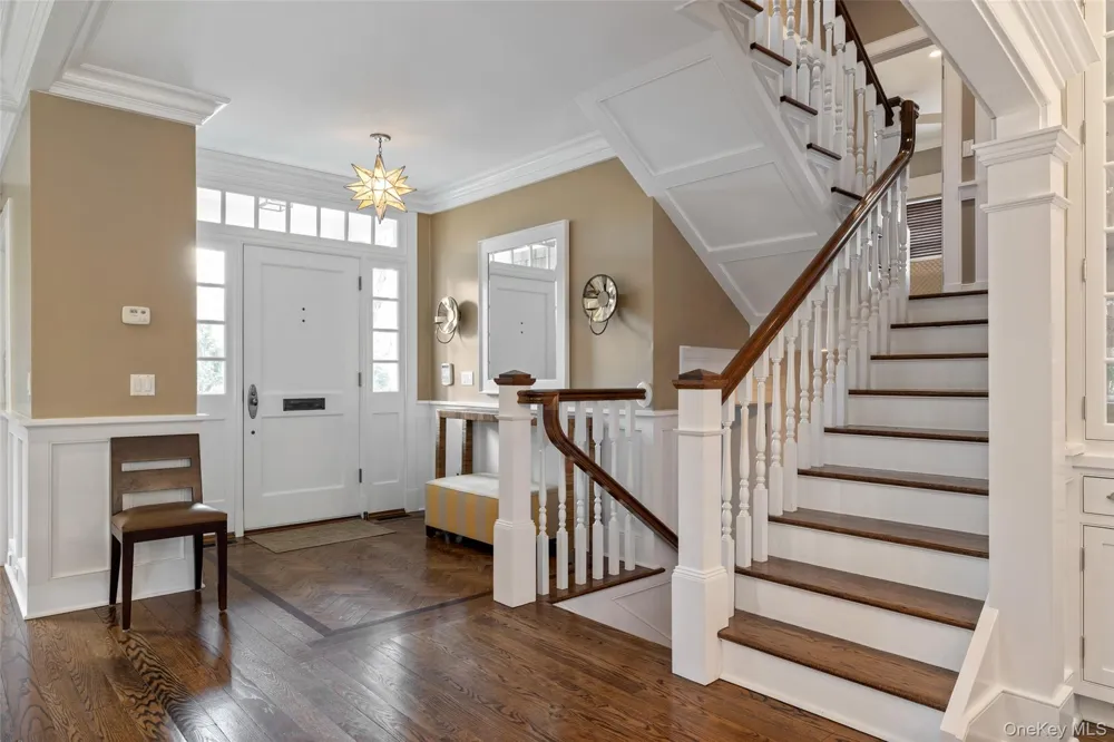 1 Meadow Way East Hampton, NY 11937
