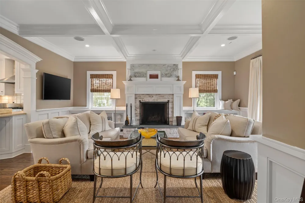 1 Meadow Way East Hampton, NY 11937