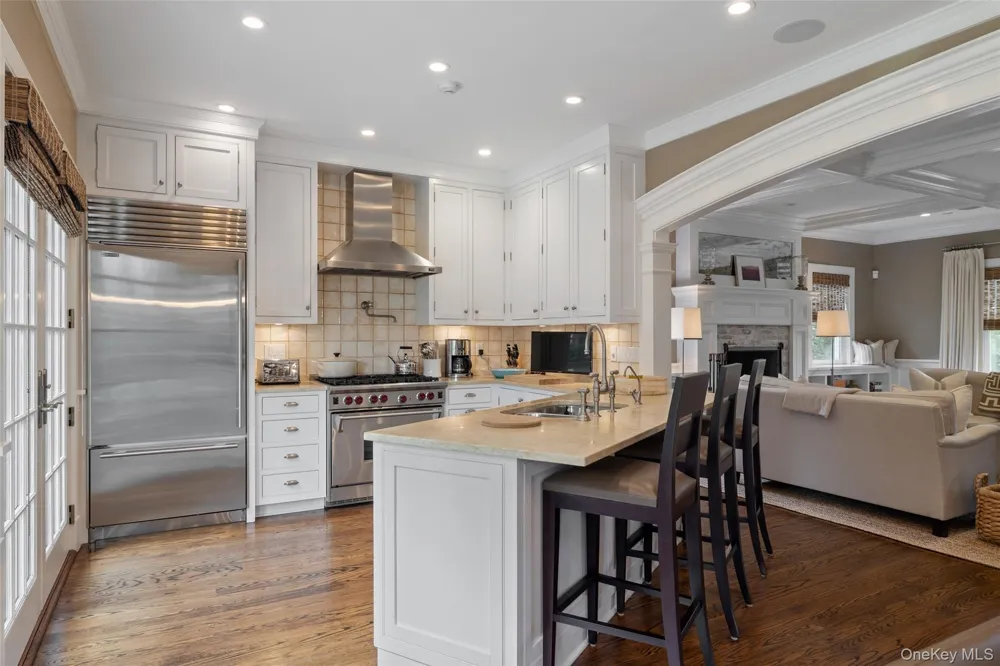 1 Meadow Way East Hampton, NY 11937