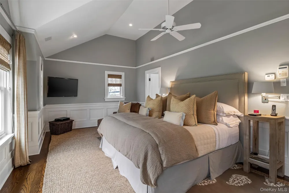 1 Meadow Way East Hampton, NY 11937