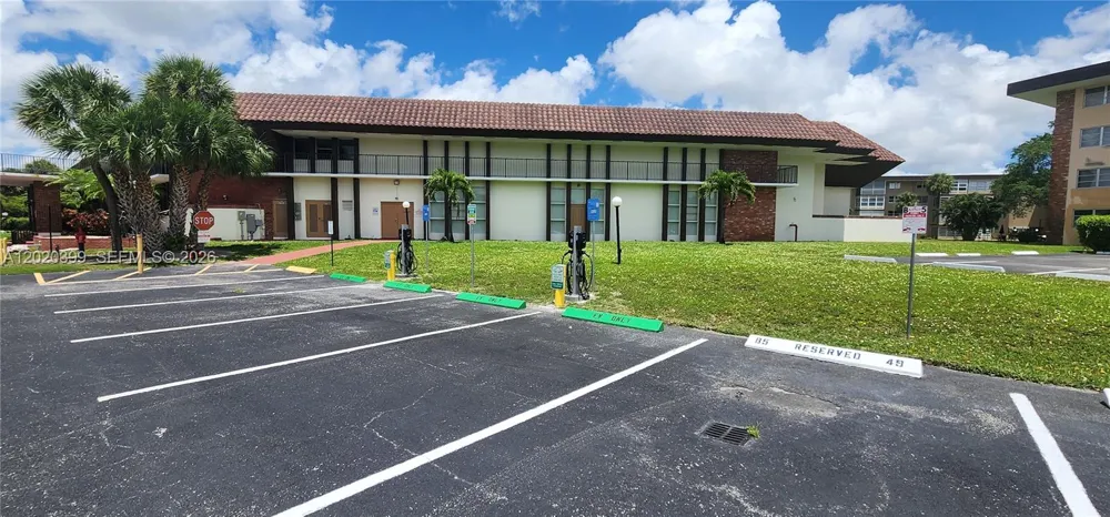3061 NW 47th Ter #132C Lauderdale Lakes, FL 33313
