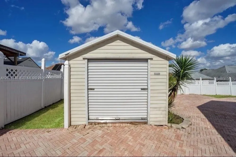 5608 Mandarin Davenport, FL 33986