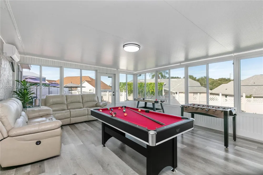 5608 Mandarin Davenport, FL 33986