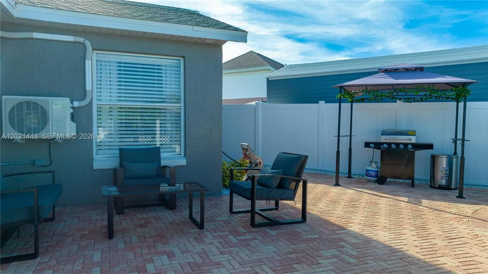 5608 Mandarin Davenport, FL 33986