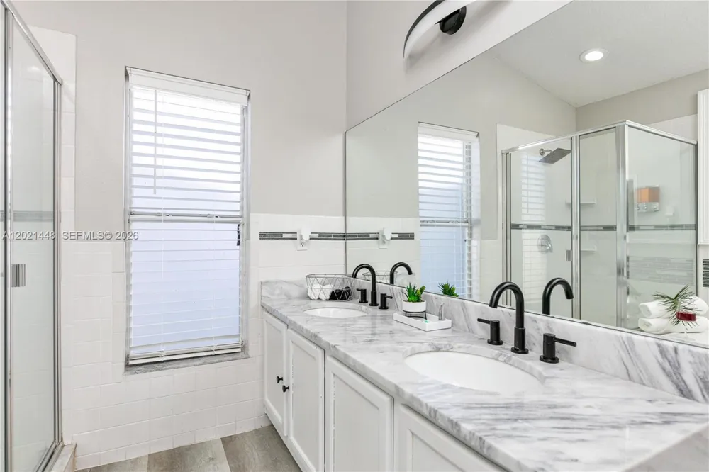 5608 Mandarin Davenport, FL 33986
