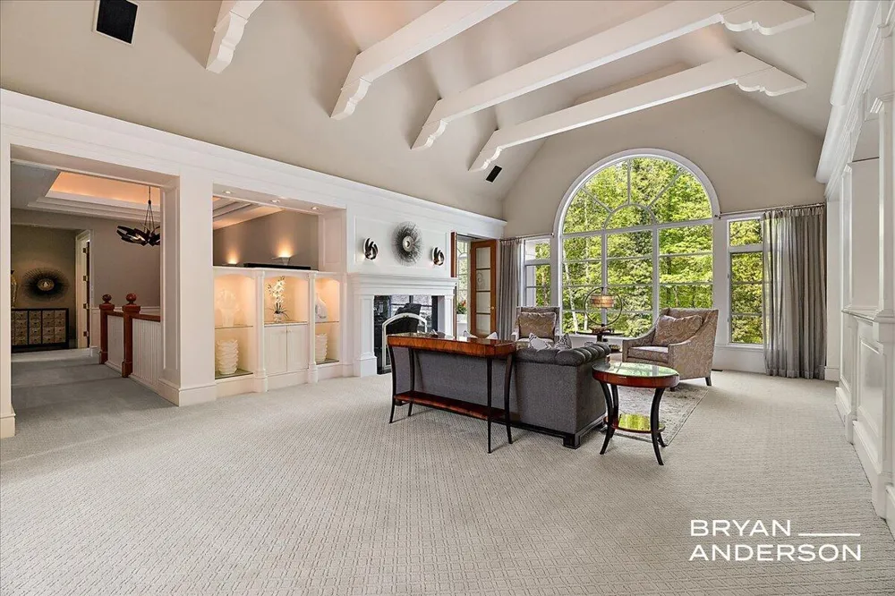 6029 Hillsborough Court SW Grandville, MI 49418