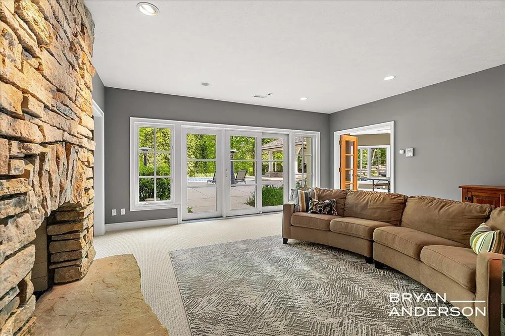 6029 Hillsborough Court SW Grandville, MI 49418