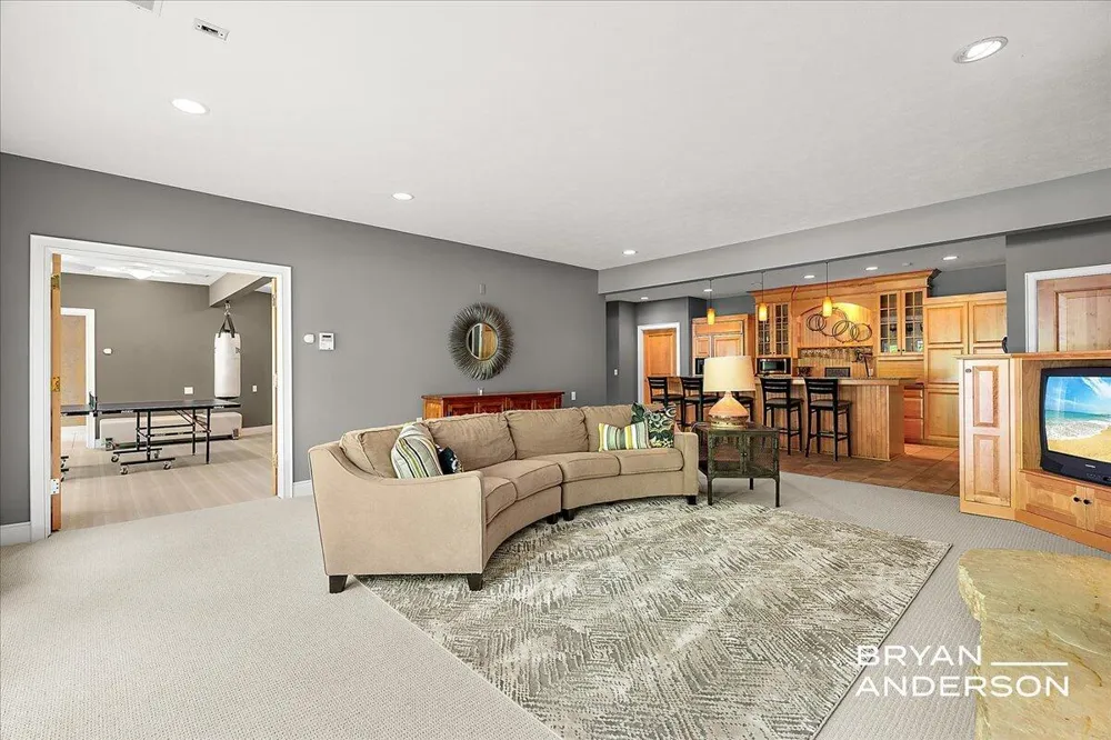 6029 Hillsborough Court SW Grandville, MI 49418
