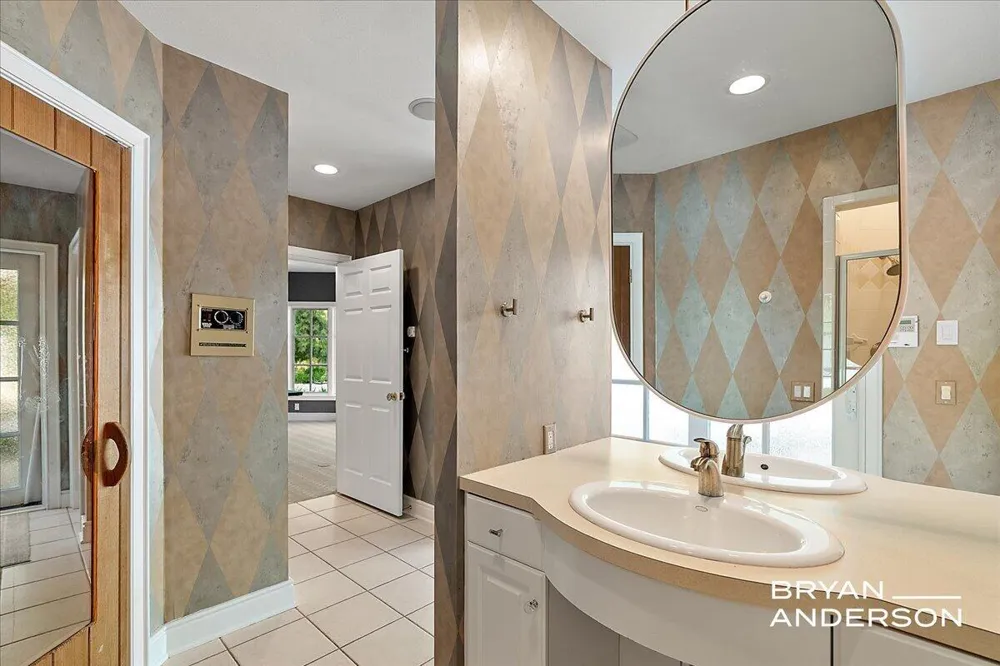 6029 Hillsborough Court SW Grandville, MI 49418