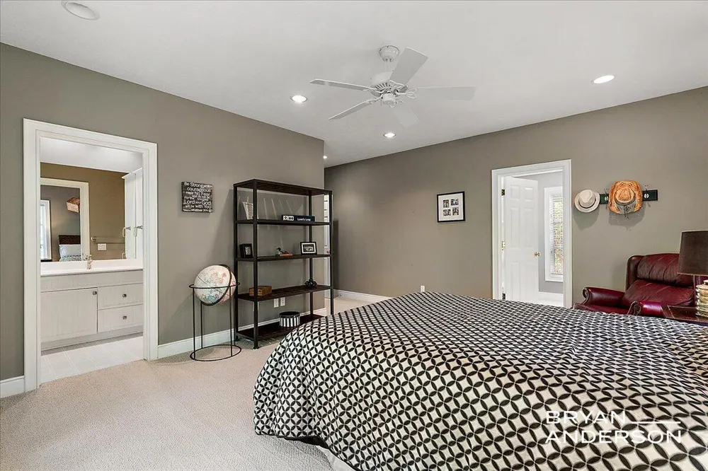6029 Hillsborough Court SW Grandville, MI 49418