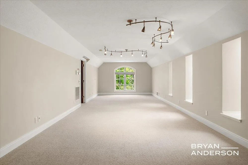 6029 Hillsborough Court SW Grandville, MI 49418