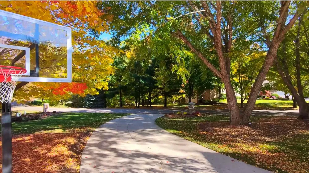 6029 Hillsborough Court SW Grandville, MI 49418