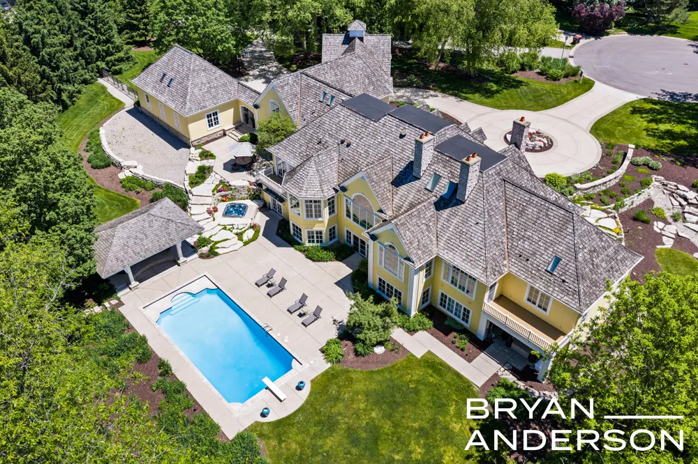 6029 Hillsborough Court SW Grandville, MI 49418