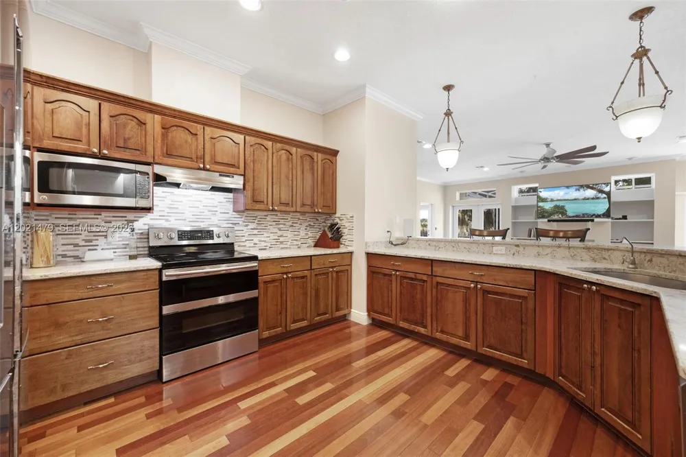 1261 RIVERBEND DR Other City - In The State Of Florida, FL 33935