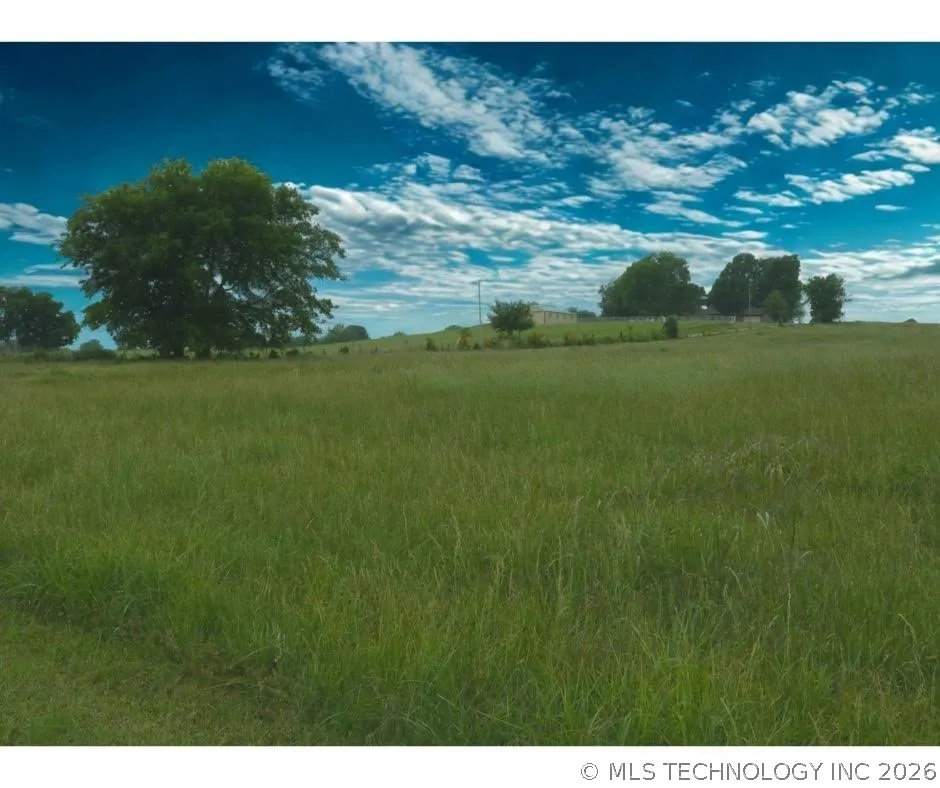 9 E 420 ROAD Oologah, OK 74053