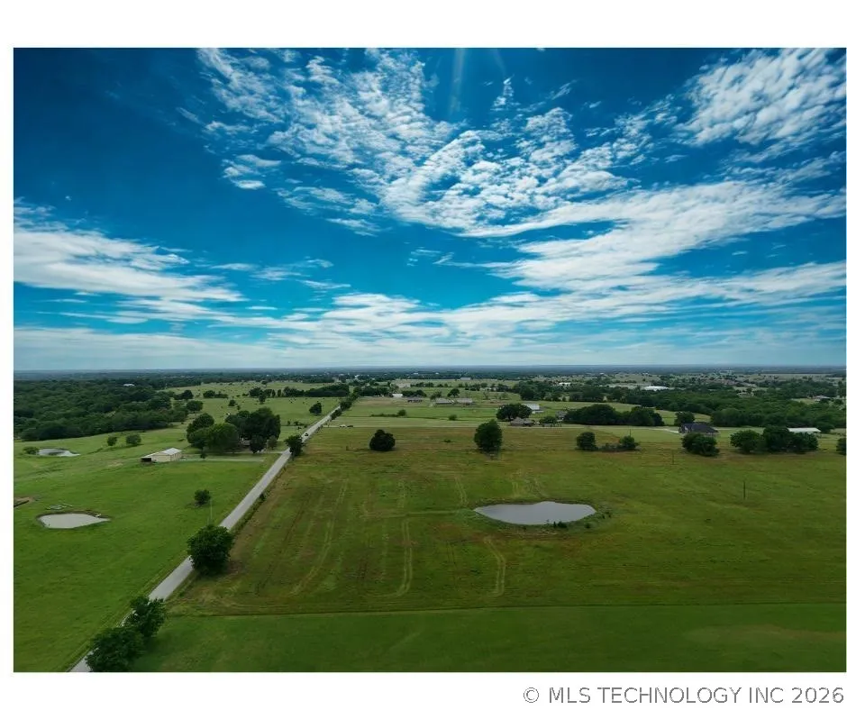 7 E 420 ROAD Oologah, OK 74053