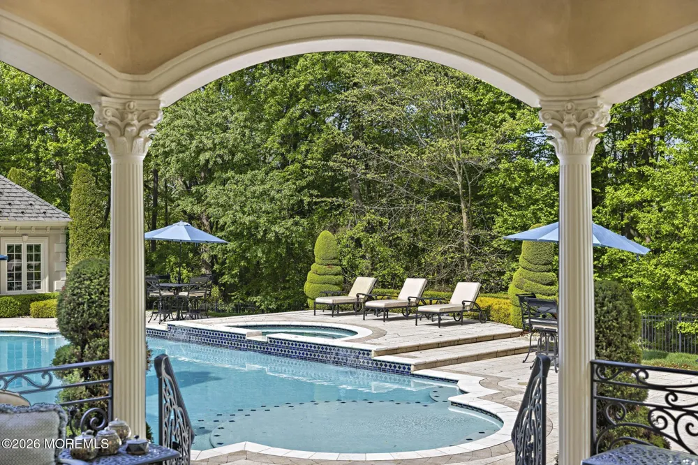 12 Raintree Court Holmdel, NJ 07733