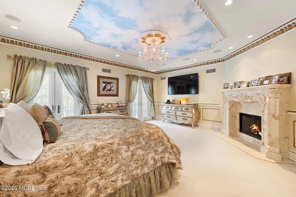 12 Raintree Court Holmdel, NJ 07733