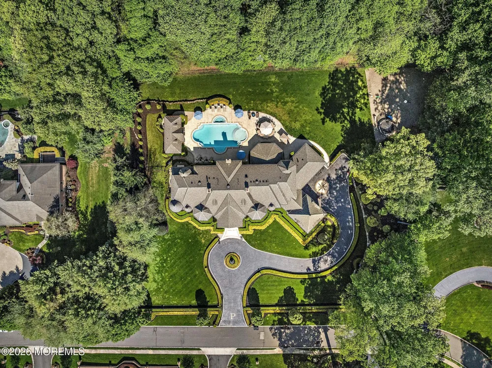 12 Raintree Court Holmdel, NJ 07733