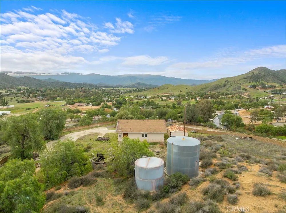 10657 Mint Canyon Agua Dulce, CA 91390