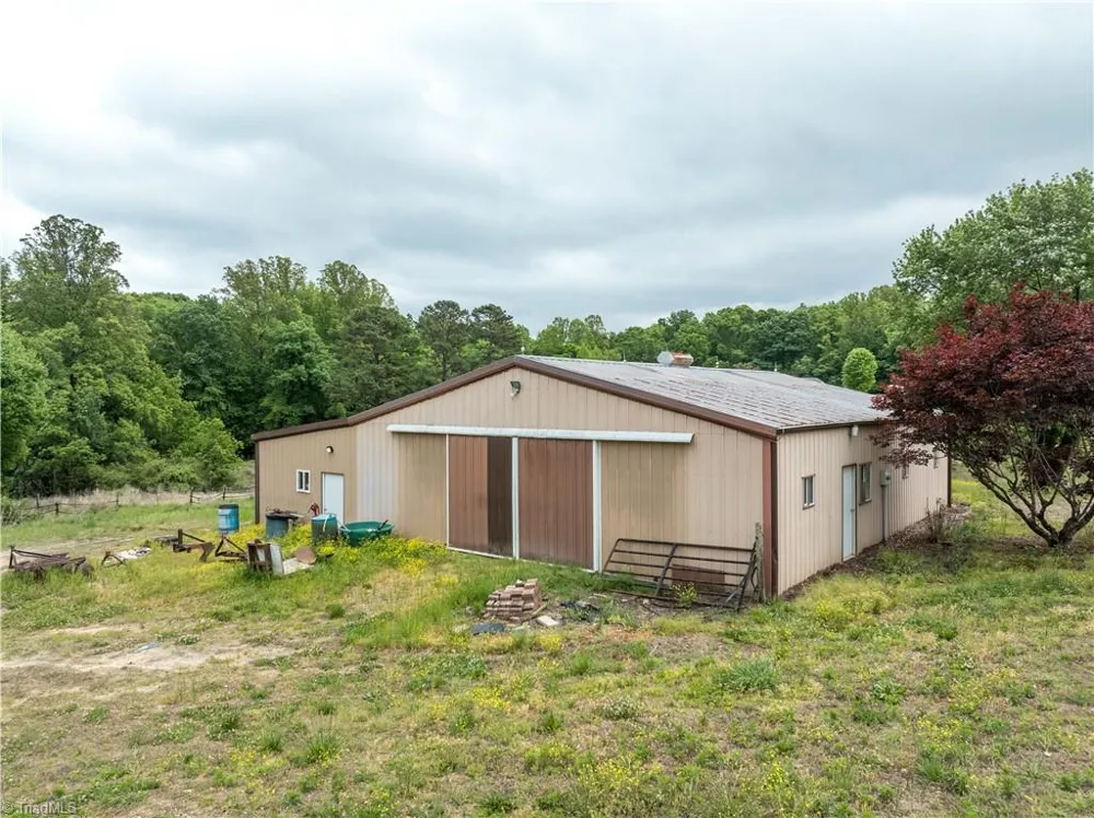 4275 Grubbs Road Walkertown, NC 27051