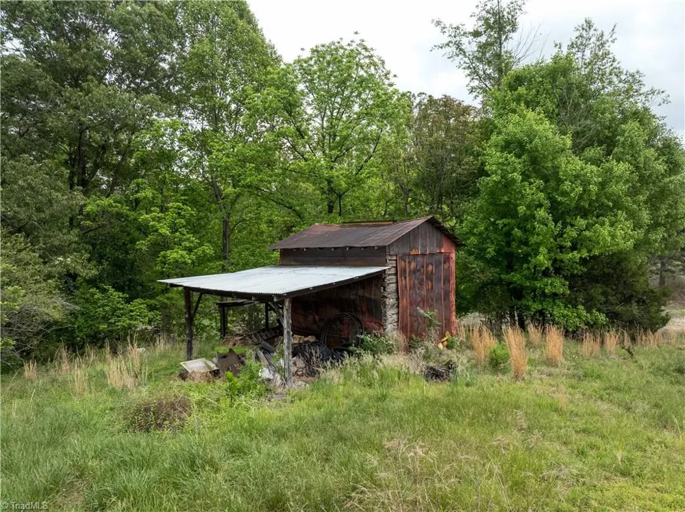 4275 Grubbs Road Walkertown, NC 27051