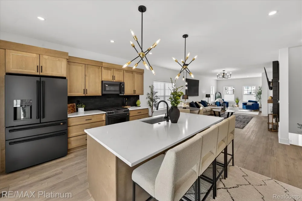 68 Pinecroft Lane Howell Township, MI 48855