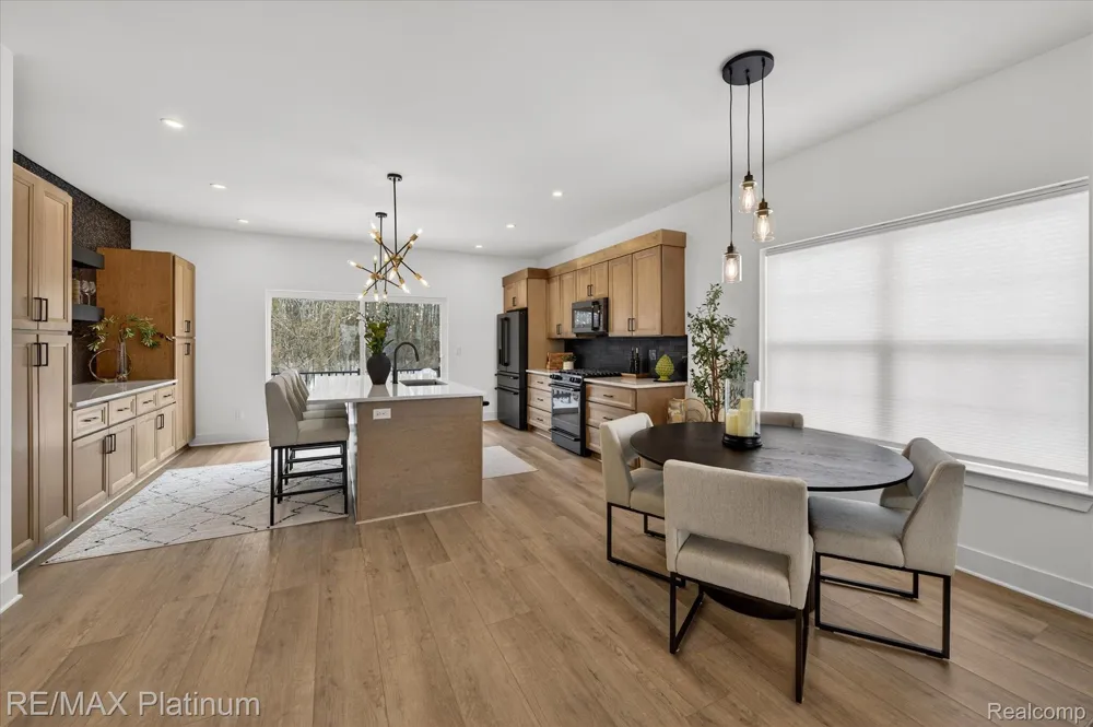 68 Pinecroft Lane Howell Township, MI 48855