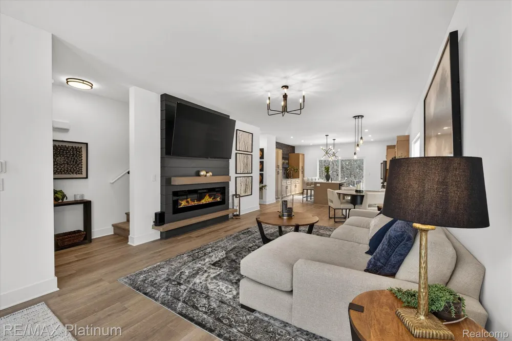 68 Pinecroft Lane Howell Township, MI 48855
