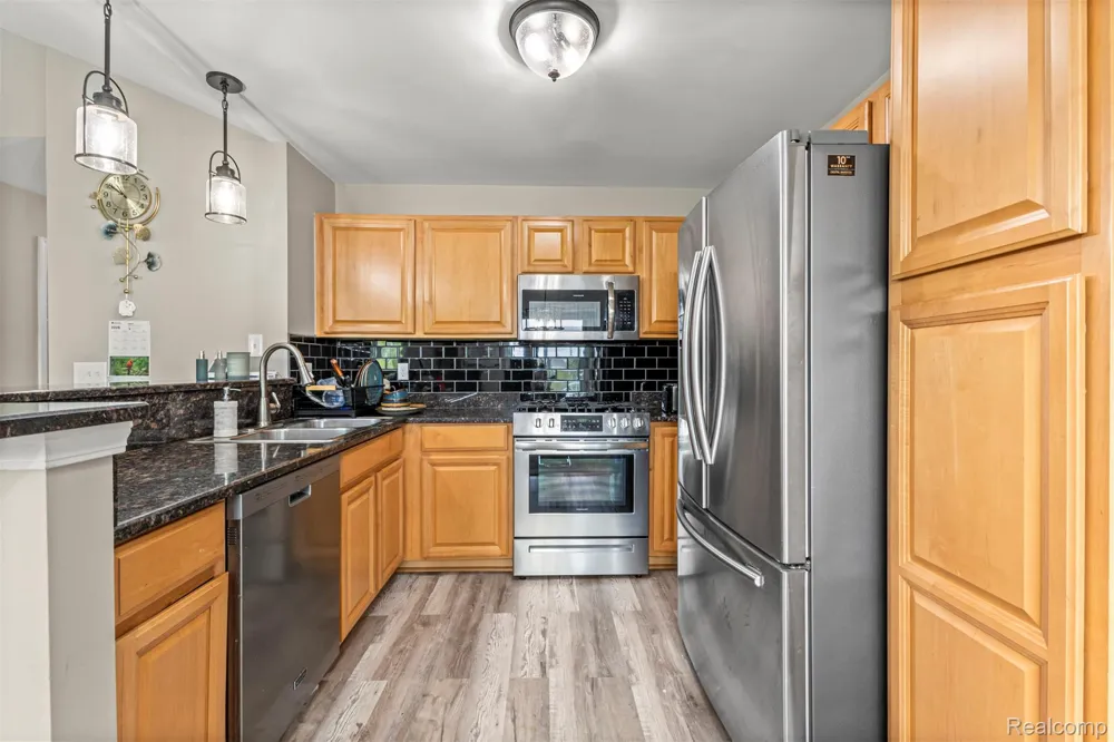 16015 Morningside Northville Township, MI 48168