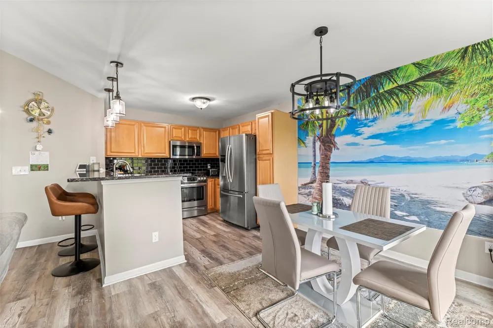16015 Morningside Northville Township, MI 48168