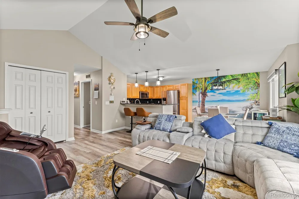 16015 Morningside Northville Township, MI 48168