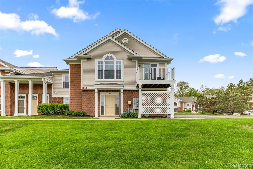 16015 Morningside Northville Township, MI 48168
