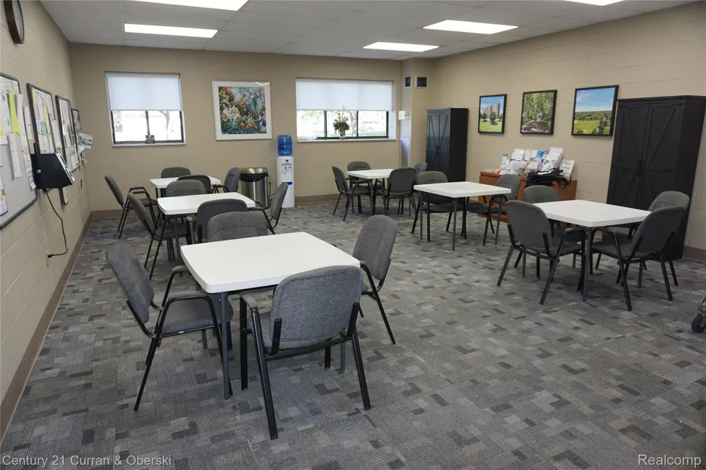 21800 Morley Avenue #209 Dearborn City, MI 48124