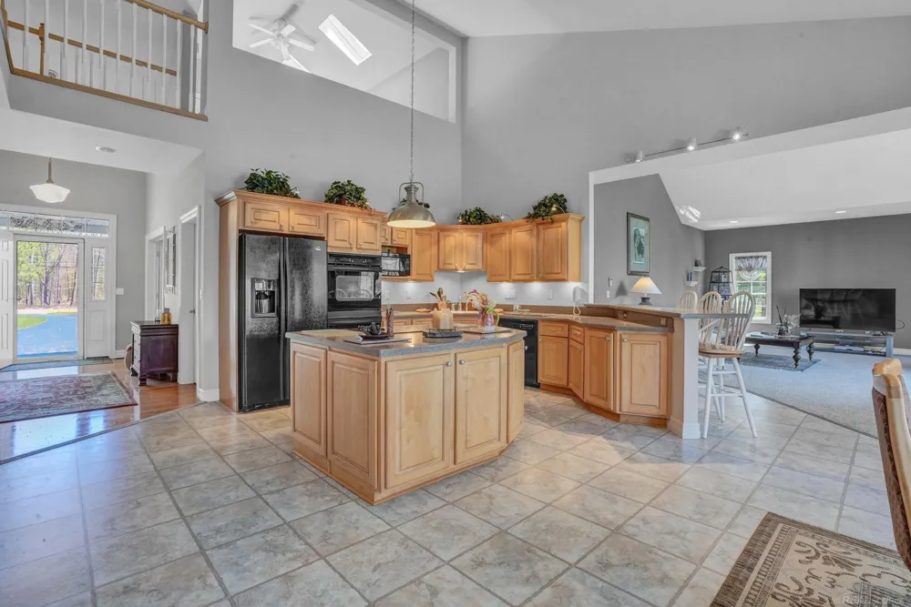 2185 E Houghton Drive Denton Township, MI 48629