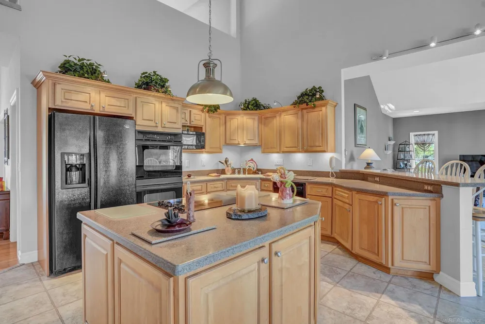 2185 E Houghton Drive Denton Township, MI 48629