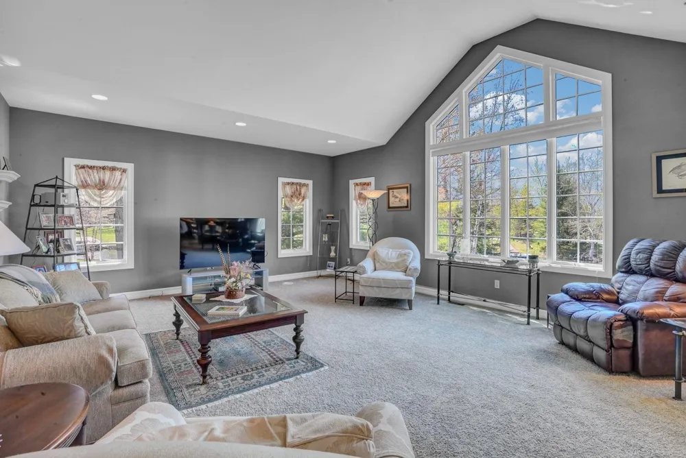 2185 E Houghton Drive Denton Township, MI 48629