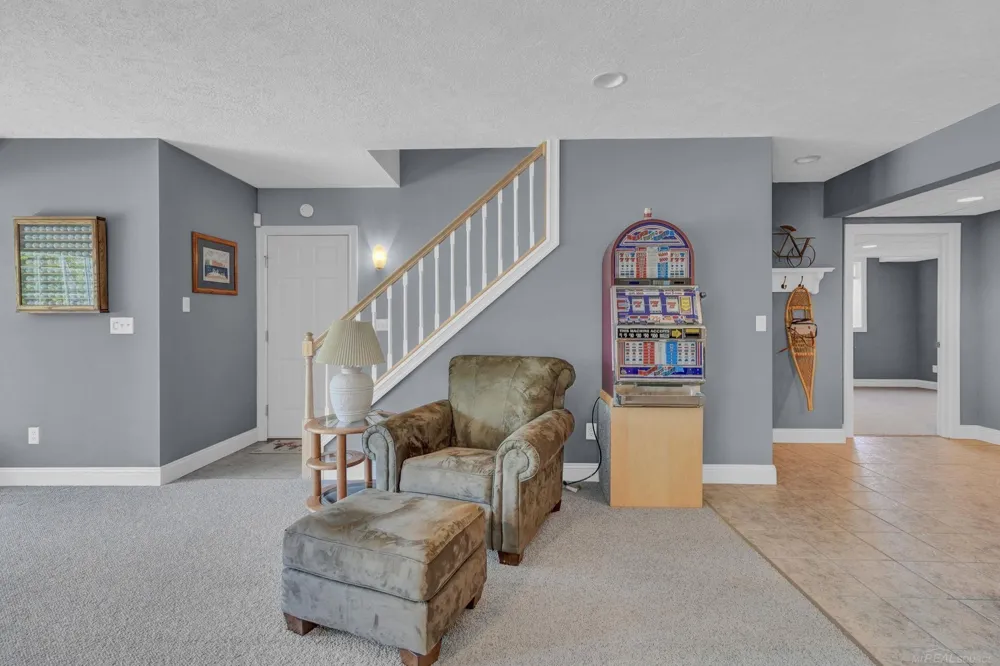 2185 E Houghton Drive Denton Township, MI 48629