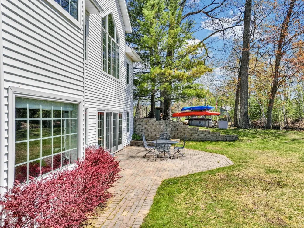 2185 E Houghton Drive Denton Township, MI 48629